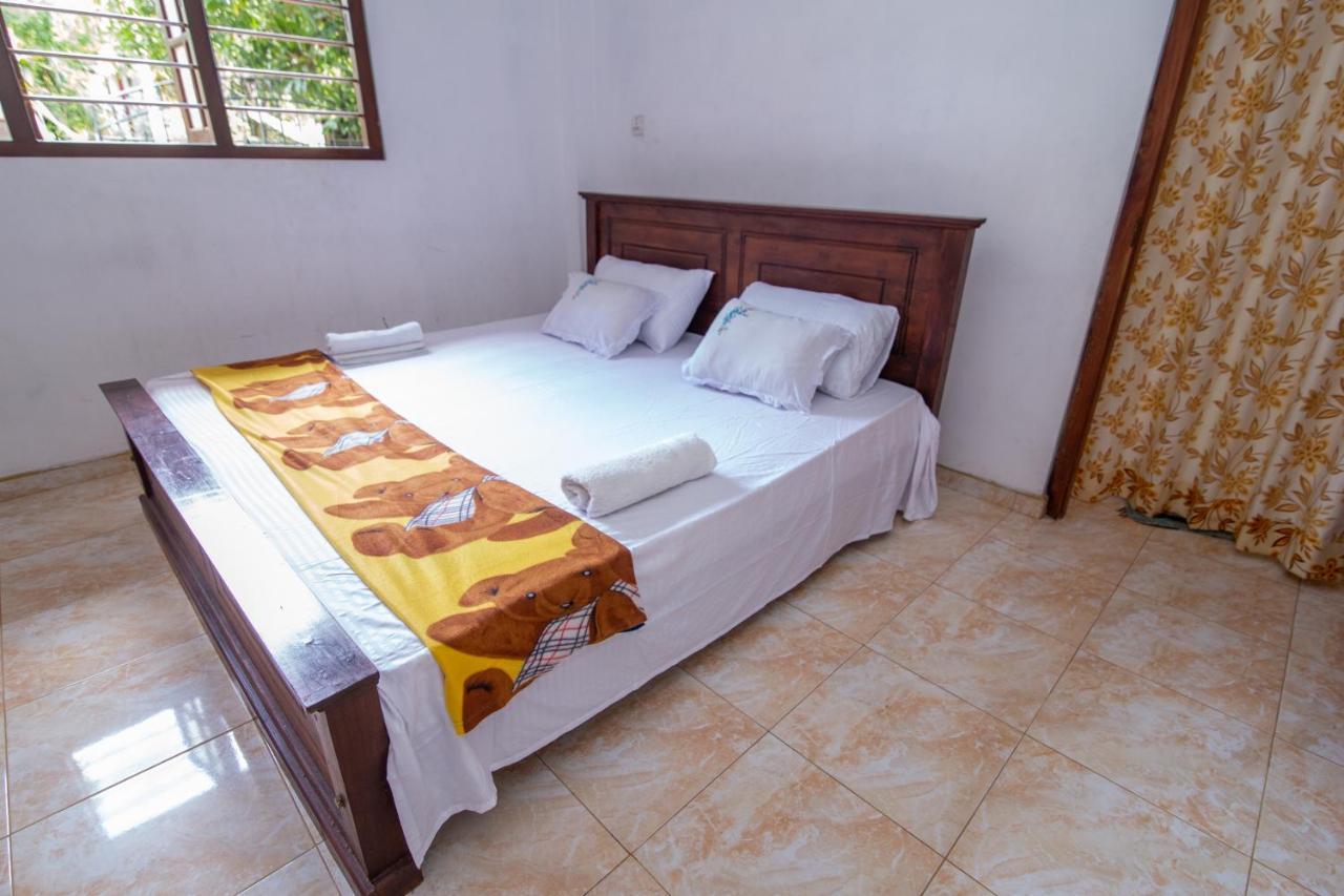 Mountain Gem Villa Хиккадува Экстерьер фото
