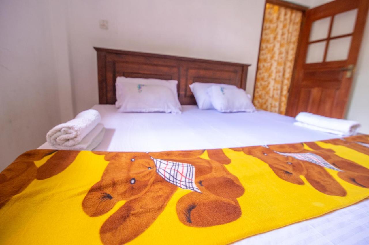 Mountain Gem Villa Хиккадува Экстерьер фото